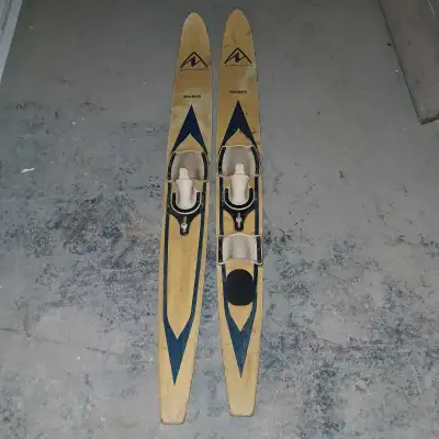 *Antiquité* Ski nautique Northland Balboa 125$ ou faites-moi une offre