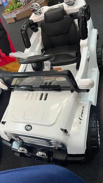 12V Kids Electric Ride On Car Toy Jeep power wheels with Remote Control, White • Operated by foot pe...