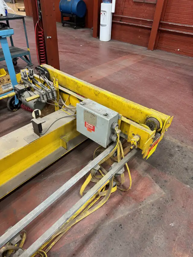 Pont roulant, pas de palan - Overhead crane, no hoist in Other in Drummondville - Image 6
