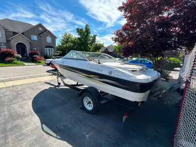 2006 Four Winns Horizon with matching trailer Front and rear covers Bimini top 3.0 L Volvo motor (13...