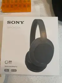 Sony over ear headphones - New