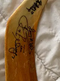 Autographed hockey stick : Stanley cup winners 89 Calgary Flames