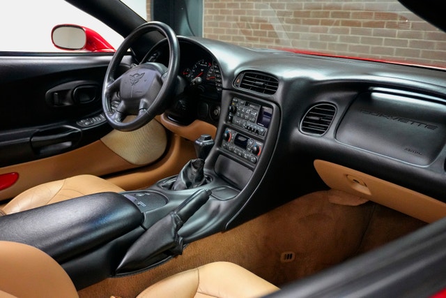 2004 Chevrolet Corvette Convertible with only 51,344 km — photo 5