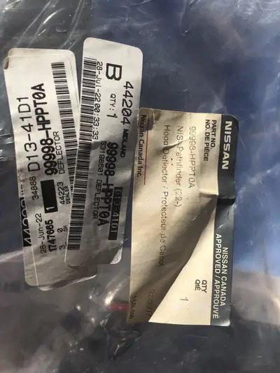 I'm offering a brand new, genuine Nissan hood deflector still in its original packaging. This bug de...