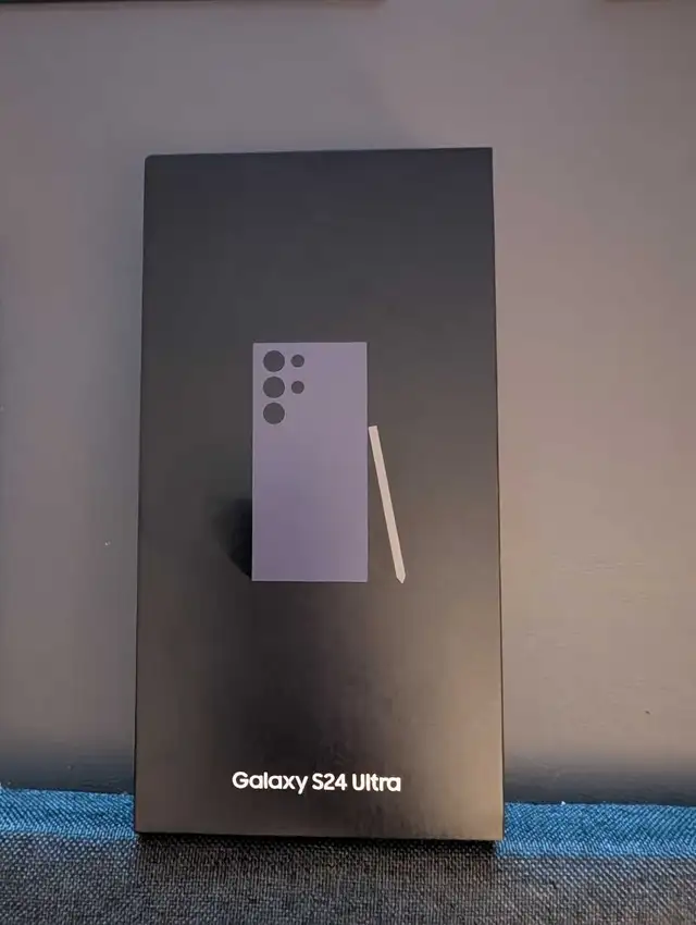 Samsung Galaxy s24 Ultra (Unlocked) in Cell Phones in Hamilton - Image 3