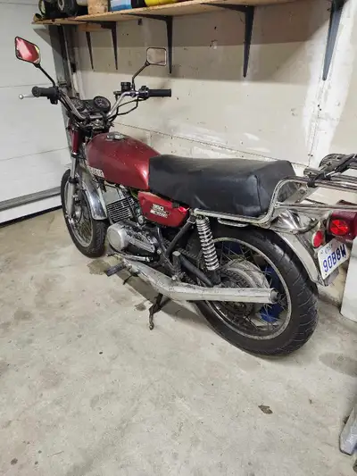1973 RD350 for sale .5mm over Wisco pistons, J and r pipes runs great and is currently on the road....