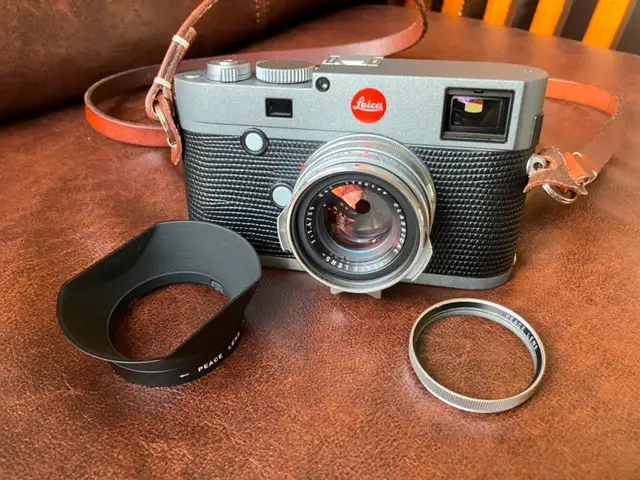Leica Steel Rim Summilux/ Peace Lens Optics Atelier 35mm 1.462864365320450123