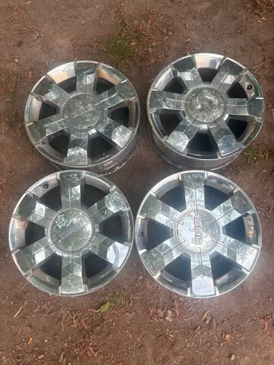 USED SET OF 20" GMC TERRAIN WHEELS 20" 5X120 CASH AND CARRY INSTALLATION IS AN ADDITIONAL COST