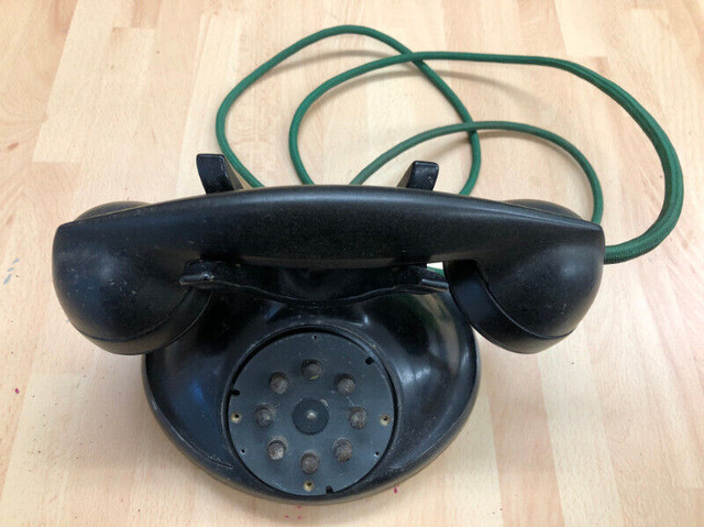 Antique 1940 inter phone intercoms in Arts & Collectibles in Ottawa - Image 3