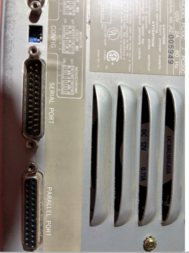 Selling Vintage commodore PC10-III computer and keyboard. in Desktop Computers in Kitchener / Waterloo - Image 8