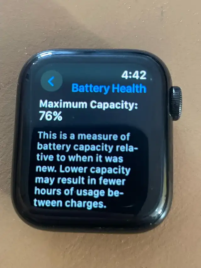 Apple Watch Series 5 40mm  Stainless Steel (GPS + Cell in Jewellery & Watches in Markham / York Region - Image 9
