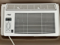 8000 BTU 3-Speed Window Air Conditioner