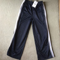 BRAND NEW ATHLETIC PANT SIZE 6