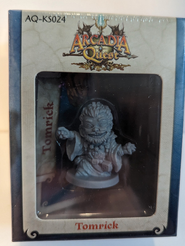 Arcadia Quest Board Game -  Kickstarter Ltd Edition Figures X3 in Toys & Games in Thunder Bay - Image 4