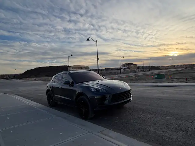 2020 Porsche Macan Turbo AWD | CPO Warranty | No Accidents 