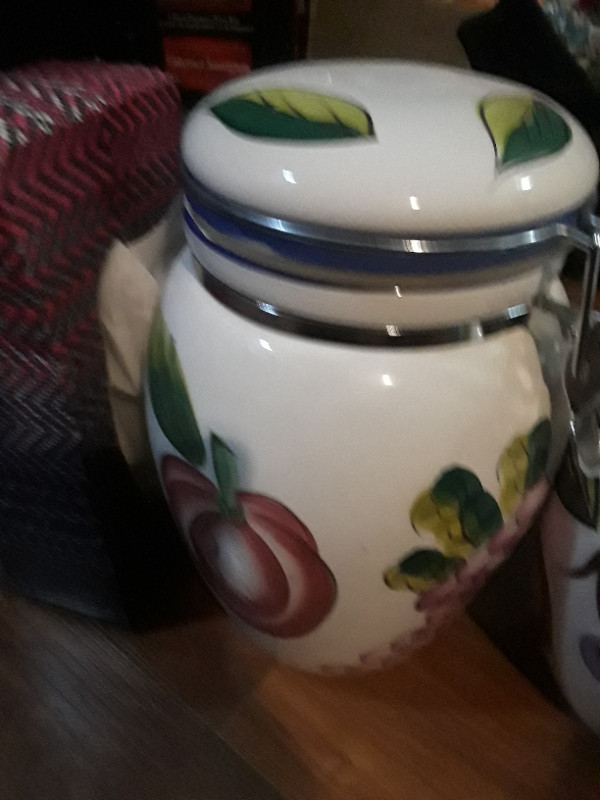 Canister set  $20 in Kitchen & Dining Wares in Moncton - Image 4