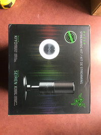 Razer streaming kit - microphone and ring light camera