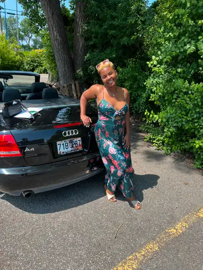 Femme proprio Très belle voiture Toujours entreposé l'hiver Zéro rouille Prix pour vente Rapide. Je...