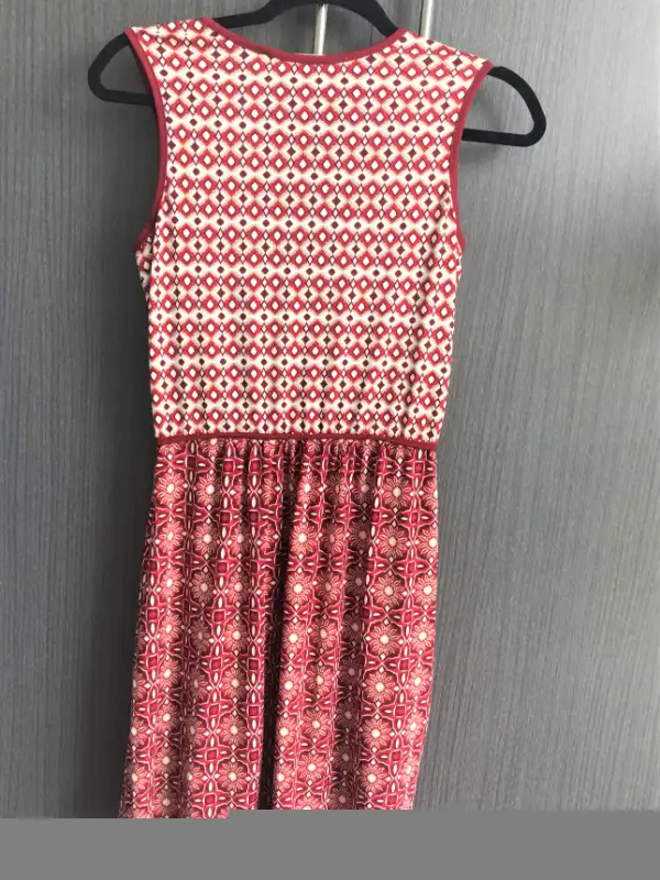 Max Studio XS red and white dress in Women's - Dresses & Skirts in Ottawa - Image 3