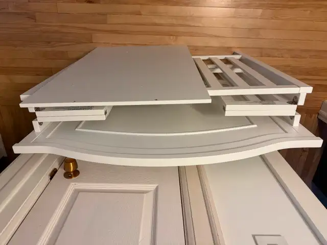 Foldable mini crib in Cribs in Ottawa - Image 4