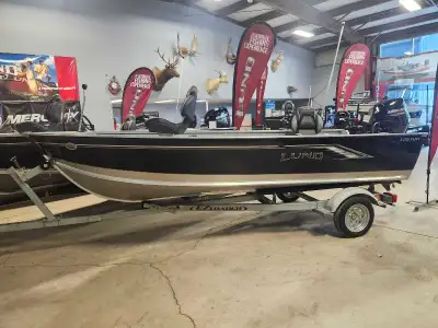 New 2024 Lund 1400 Fury comes with Mercury 30ELHPT, ez loader bunk trailer, 2 pro ride seats, fuel t...