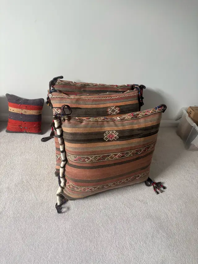 wool cushions, rugs  in Home Décor & Accents in Ottawa - Image 3