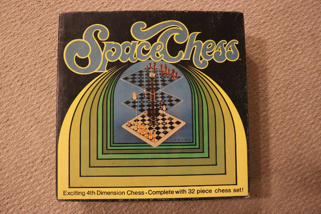 Pacific Game Company “Space Chess” Set (1969, complete!) in Toys & Games in Oshawa / Durham Region