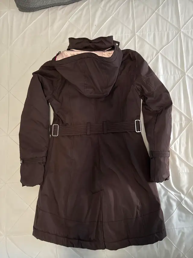 Lululemon Women’s Winter Jacket in Women's - Tops & Outerwear in Calgary - Image 4