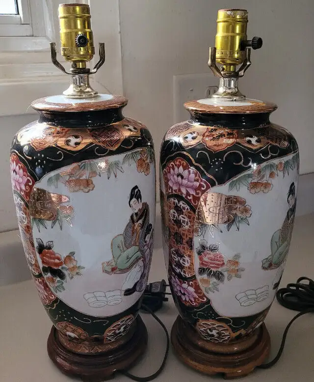 Vintage Japanese Porcelain Lamps with Geisha Girls in Arts & Collectibles in Oshawa / Durham Region - Image 9