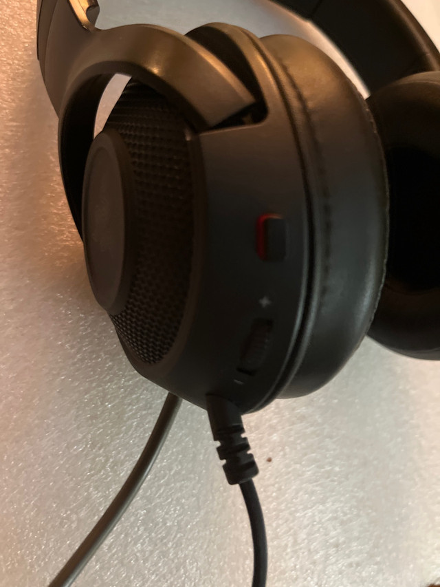 Razer Kraken X 7.1 surround sound wired gaming headset in Speakers, Headsets & Mics in Saskatoon - Image 4
