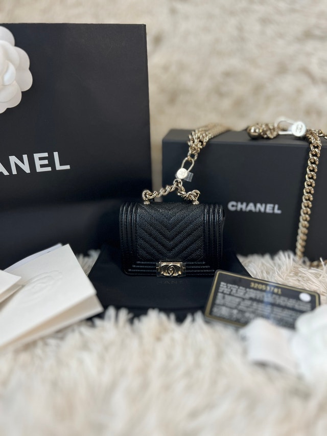 Authentic Chanel Detachable Boy Belt bag 22S2 collection Women's