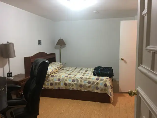 Private Room for Rent $ 600, Female Only, Mississauga in Room Rentals & Roommates in Mississauga / Peel Region - Image 4