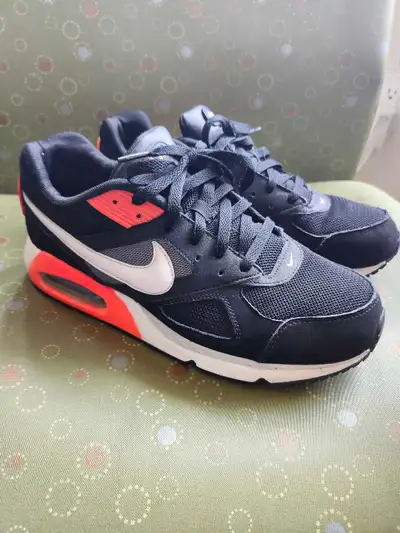 Nike Air Max IVO men's size 8 US, View more