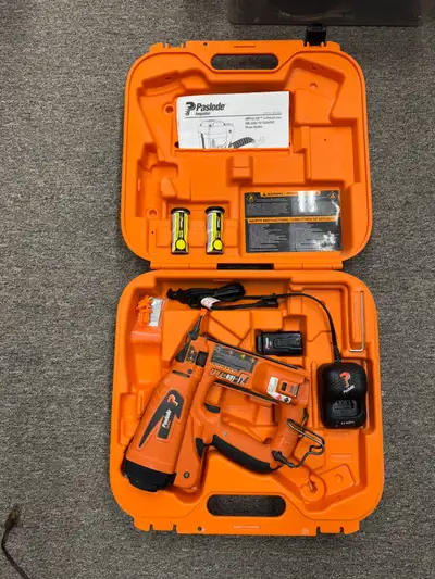 Paslode IMLi200 18ga Cordless Li-Ion Brad Nailer Kit, View more