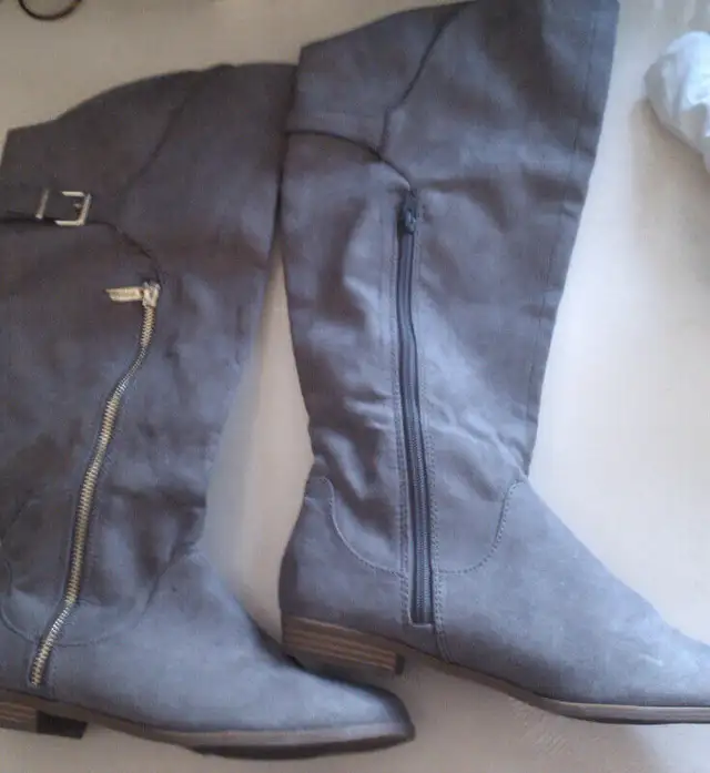 Women`s Boots size 9 Black or Taupe leather Aldo in Women's - Shoes in City of Toronto - Image 2