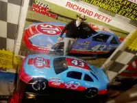 3 NASCAR - Richard Petty/J.D.McDuffy HOT WHEELS/RACING CHAMPIONS