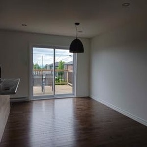 Maison à Louer 4 chambres – Val-Bélair – 2 550 $/mois — photo 3