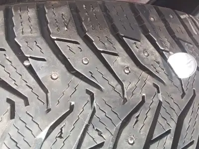 4 studded winter tires of Qashgai , lots of tread left . 215/65 r 17 need to be gone 902_485_3337