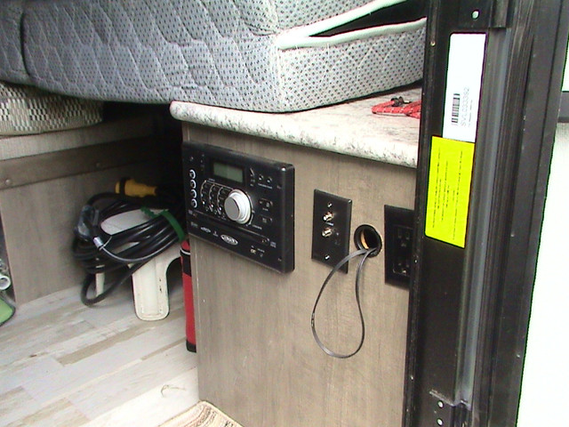 Roulotte Hybride Surveyor 191T dans VR et caravanes  à Longueuil/Rive Sud - Image 4