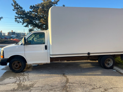  CUBE TRUCK FOR SALE !!