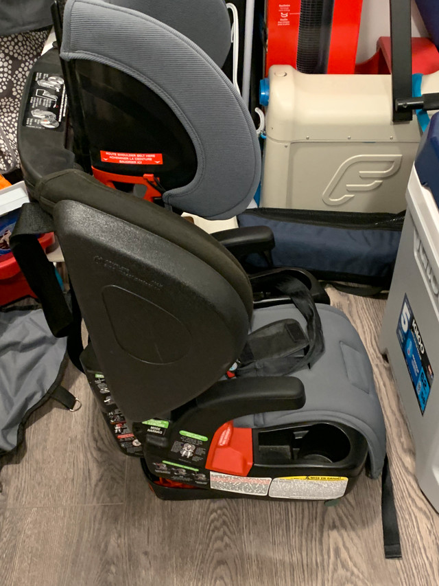 Britax Frontier Clicktight Car Seat - $200 in Strollers, Carriers & Car Seats in Vancouver - Image 2