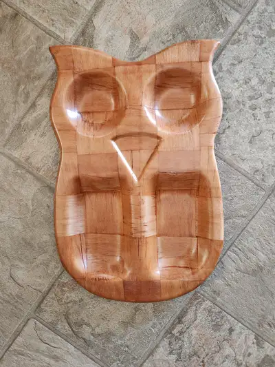 Retro owl-themed serving dish, View more