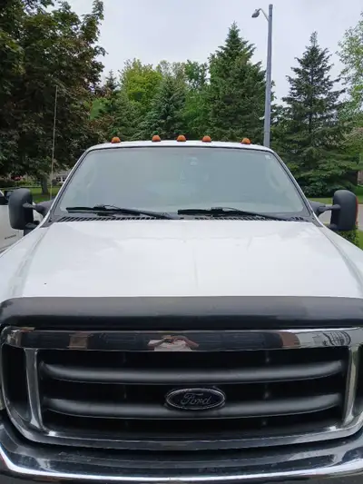 2004 f250 superduty diesel 6.0 2nd owner since 2009 225000 kms comes with fifth wheel hitch never wi...