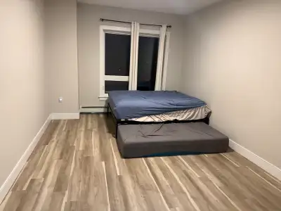 Private Room for Rent with Beautiful View! ✨ What’s Included: ✔️ A walkin Spacious Closet ✔️ Access...