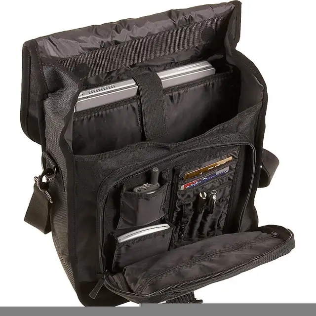 Kensington Saddlebag Laptop Carrying Case – Black in Laptop Accessories in City of Toronto - Image 3