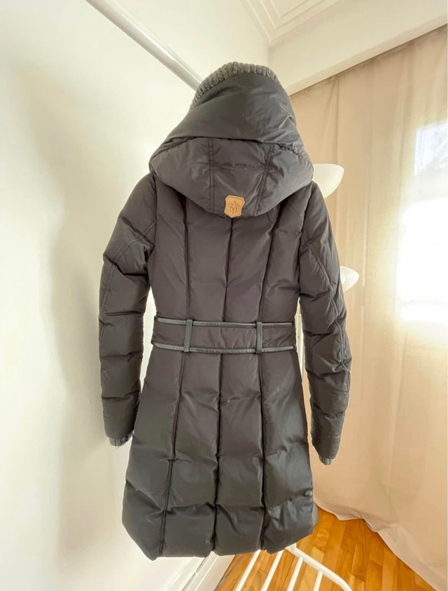 Mackage Black Long Winter Jacket Knit Details, size XXS, conditi dans Femmes - Hauts et vêtements d'extérieur  à Ville de Montréal - Image 2