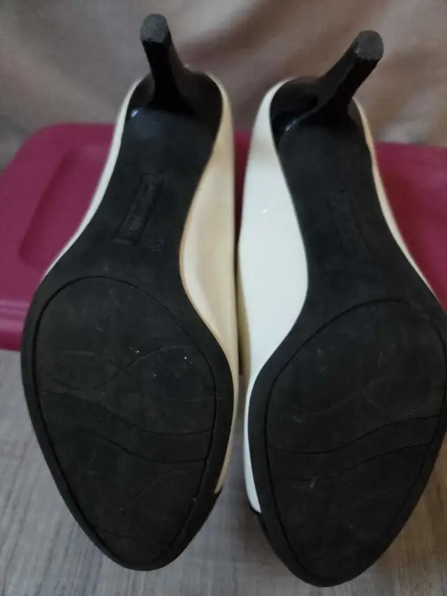 Patented Leather Off White & Black High Heels in Women's - Shoes in Edmonton - Image 9