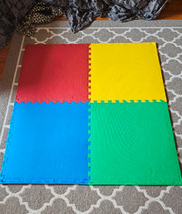 Foam mat for kids, diaper bag and baby play gym