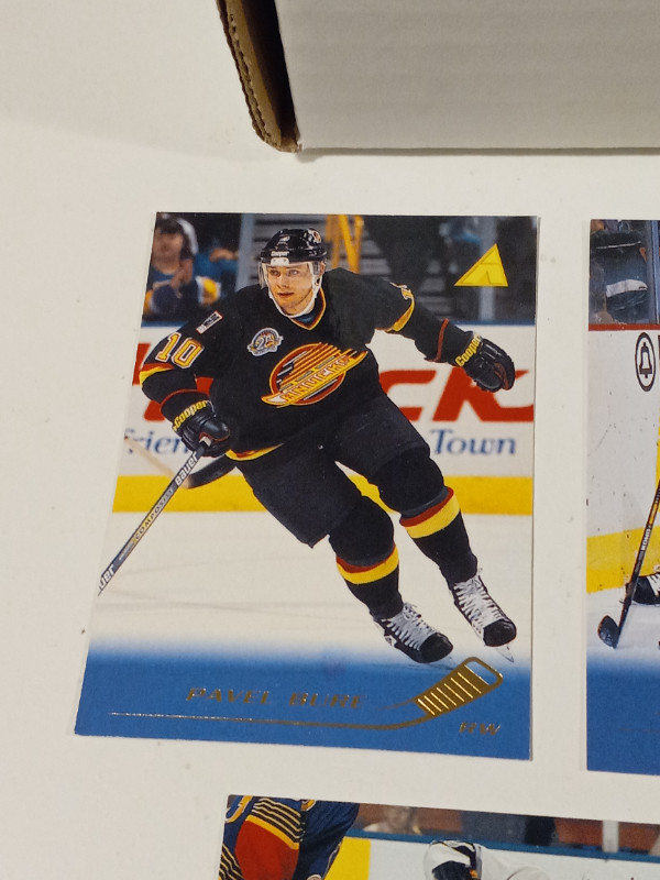 Hockey Cards Sets Pinnacle 1995,Pro Set 1992 Gretzky in Arts & Collectibles in Trenton - Image 4