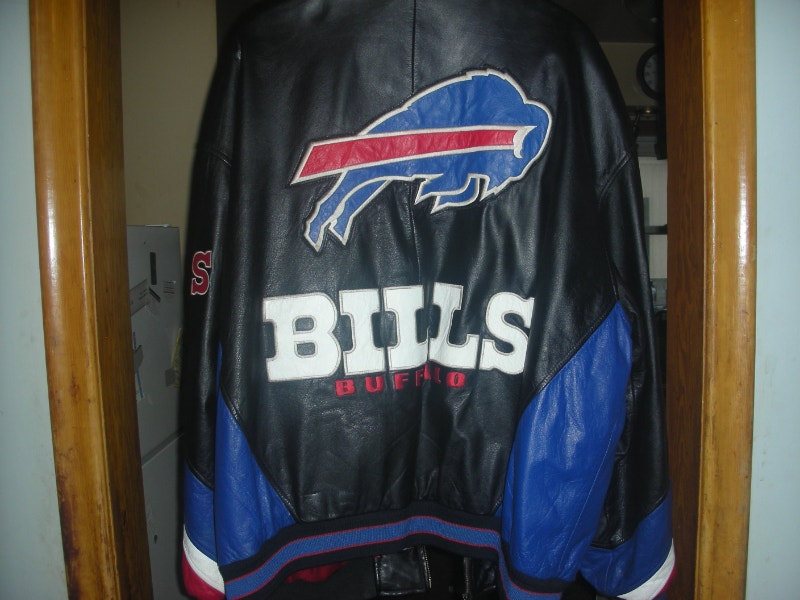 Buffalo Bills Serious Fan Wear The Colors Men's St. Catharines Kijiji